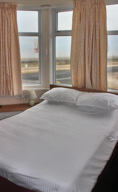 The Colwyn Hotel - Near Pleasure Beach Blackpool Luaran gambar